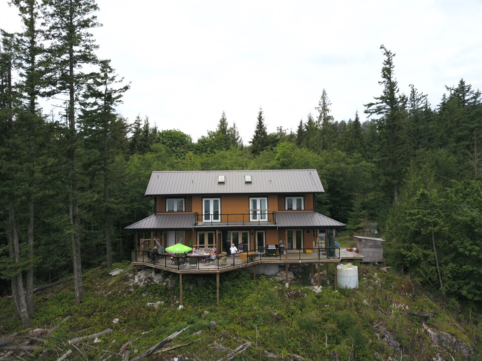 Construction Renovation Off-Grid homes Vancouver